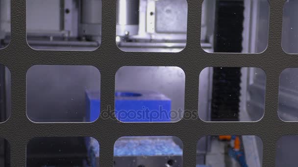 CNC-borrning maskin i processen — Stockvideo