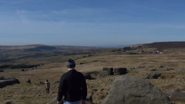 Couple in the moorland — Stock Video