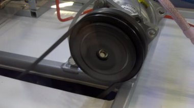 Elektrikli motor kasnak kemer ile iplik