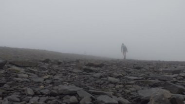 Skiddaw sert yürüme yarışı sporcu düştü