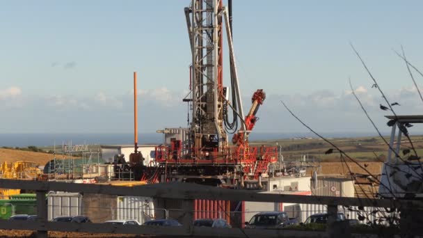 Equipamento Perfuração Trabalhando Local Mineração Dia Ensolarado Perto Whitby North — Vídeo de Stock