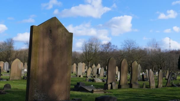 Alter Friedhof England Herbst Winter Oder Frühling Sonniger Tag Selektiver — Stockvideo