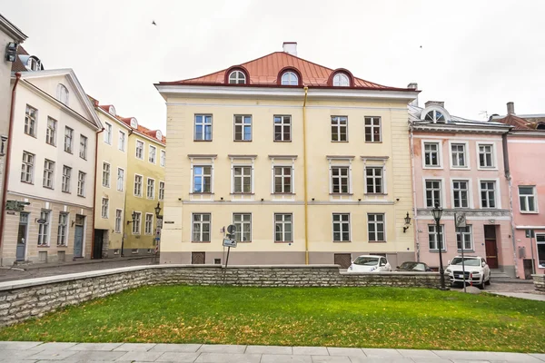 Building in the old town of Tallinn, Estonia — Stock Photo, Image