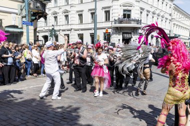 Helsinki, Finlandiya - 10 Haziran 2017: Helsinki Samba Carnaval celeb