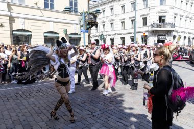 Helsinki, Finlandiya - 10 Haziran 2017: Helsinki Samba Carnaval celeb