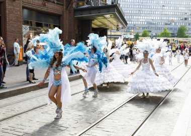 Helsinki, Finlandiya - 10 Haziran 2017: Helsinki Samba Carnaval celeb