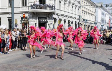 Helsinki, Finlandiya - 10 Haziran 2017: Helsinki Samba Carnaval celeb