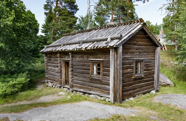 Exteriör av en gjort antika-trähus — Stockfoto