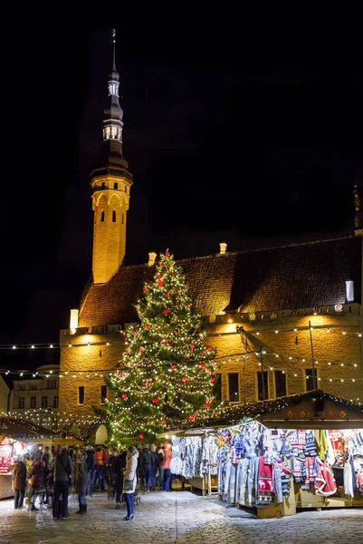 Tallinn, Estonya Aralık 2017 üzerinde Noel pazarı — Stok fotoğraf