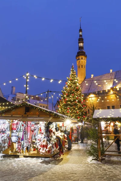Mercado de Navidad en Tallin, Estonia — Foto de Stock