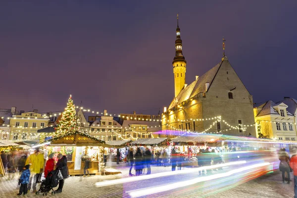 Kerstmarkt in tallinn, Estland — Stockfoto