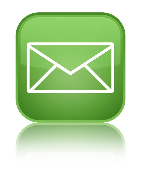 电子邮件图标闪亮软绿色方形按钮 — 图库照片