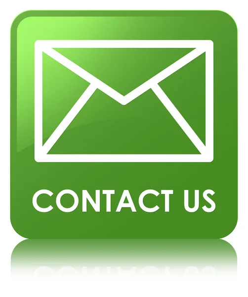 Зв'язатися з нами (іконка електронної пошти) м'яка зелена квадратна кнопка — стокове фото