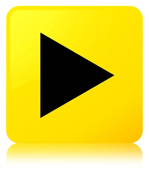 Играть значок желтой квадратной кнопки — стоковое фото