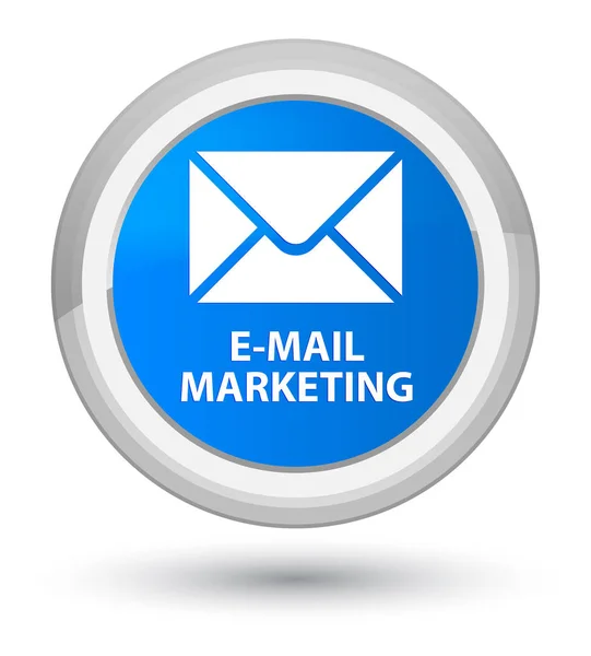 Синяя круглая кнопка маркетинга электронной почты — стоковое фото