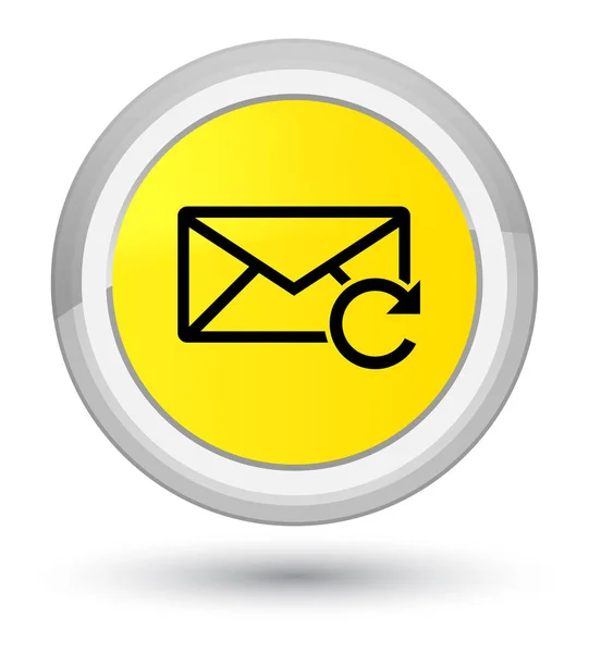 Atualizar ícone de e-mail botão redondo amarelo primo — Fotografia de Stock