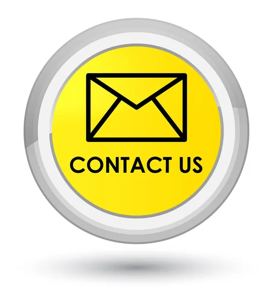 Contacte-nos (ícone de e-mail) botão redondo amarelo principal — Fotografia de Stock