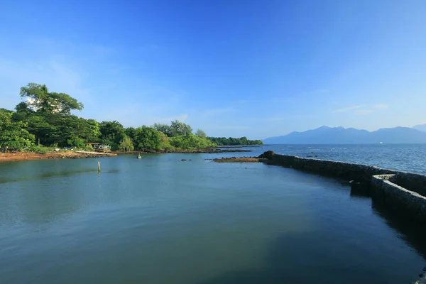 Laut Pegunungan Dan Langit Pagi — Stok Foto