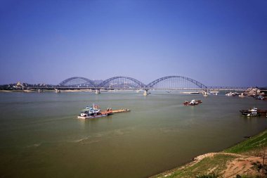 Demiryolu Köprüsü Nehri.