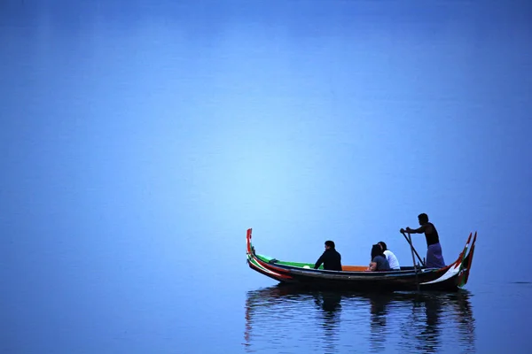 Passeio Barco Myanmar — Fotografia de Stock