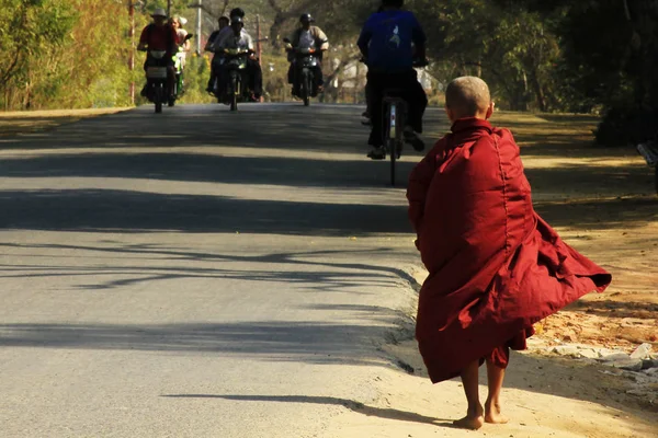 Prêtres Peuple Avec Pèlerinage Bouddhisme Bagan — Photo