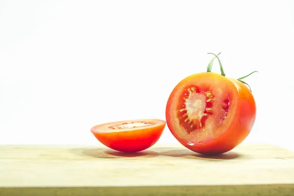 Tomates Rojos Sobre Madera Tomates Rojos Cortados — Foto de Stock