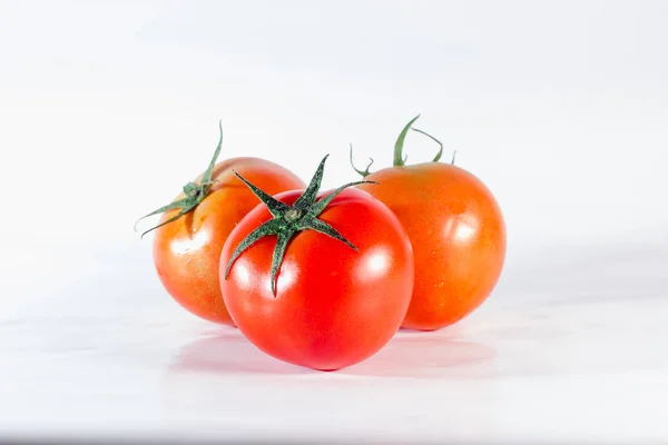 Tomates Rojos Blackground Blanco Los Tomates Comen Cuando Están Maduros — Foto de Stock