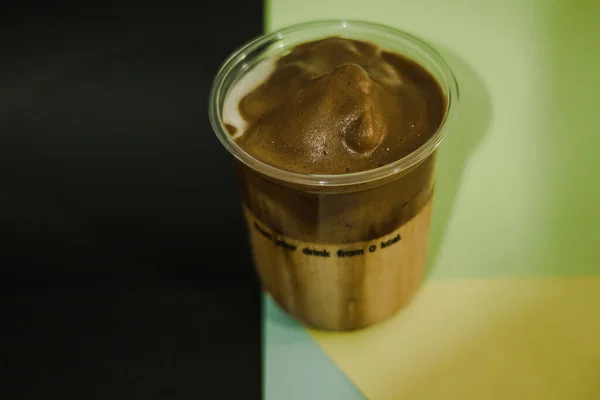 Кофе Латте Пластиковой Кружке Кофе Крем Стакане — стоковое фото