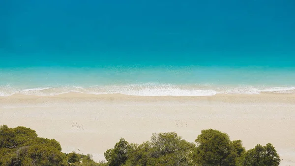ग्रीस, लेफकाडा येथील आयोनियन समुद्रावरील हवाई दृश्य. एग्रेमनी बीच — स्टॉक फोटो, इमेज