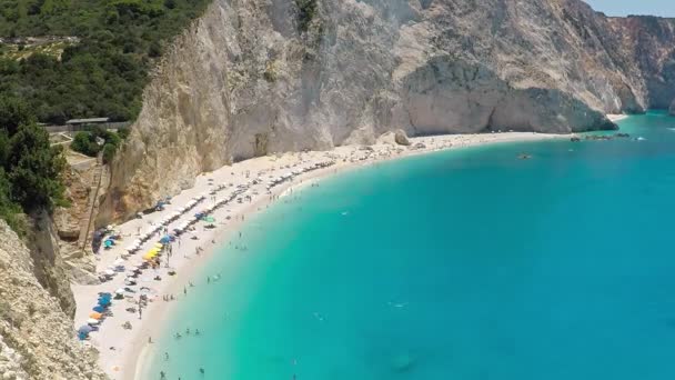 Porto Katsiki strand június 28,2017. Kilátás nyílik Porto Katsiki beach, Lefkada, Görögország — Stock videók