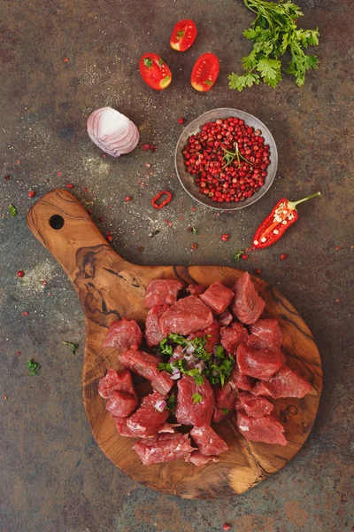 Diced raw angus beef meat  and ingredients — Stock Photo, Image