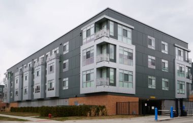 Detroit, Michigan \Usa, 6 Nisan 2018: Konut / mimari Mies Van Der Rohe tarafından mimar                           