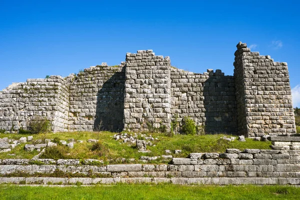Ruinen des antiken Theaters in Dodoni, Griechenland — Stockfoto
