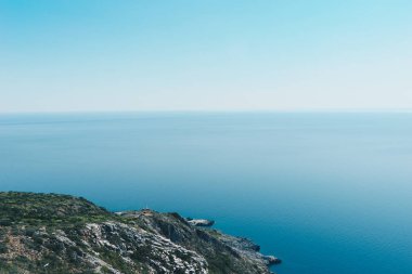 Sakin deniz ve mavi gökyüzü arka plan, Yunanistan