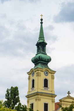 Bina Budapeşte, Macaristan