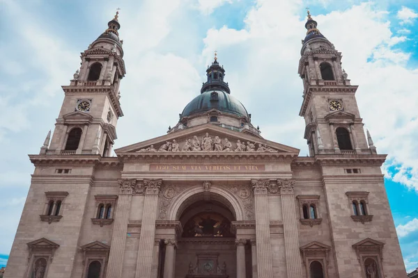 Close-up van St. Stephen's Basilica Boedapest, Hongarije — Stockfoto