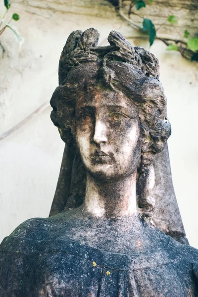 Estatua en el palacio de Achillion en la isla de Corfu Grecia —  Fotos de Stock