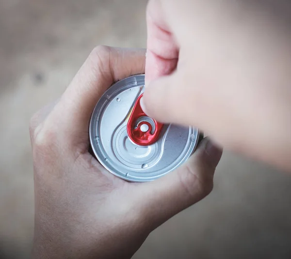 Closeup hand opening can — Stock Photo, Image