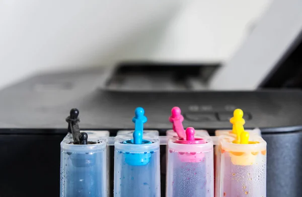 Цветная трубка принтера — стоковое фото