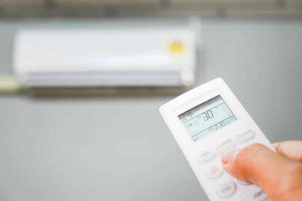 El Klima uzaktan tutarak