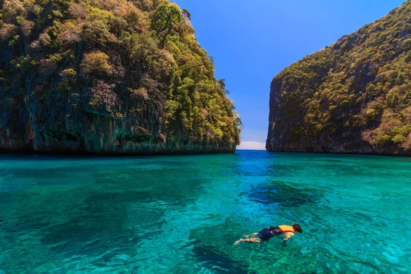 Vackra Snorkling Punkt Berömda Tur Lagunen Phi Phi Islands Thailand — Stockfoto