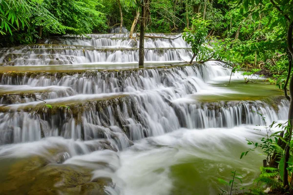 Cascada Noppiboon Selva Tropical Sangkhlaburi Provincia Kanchanaburi Tailandia — Foto de Stock