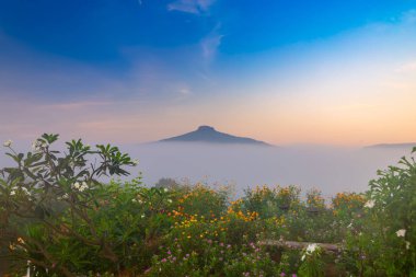 Loei Eyaleti Tayland 'ın Phu Luang şehrinde dinlenmek için manzara