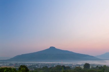 Loei Eyaleti Tayland 'ın Phu Luang şehrinde dinlenmek için manzara