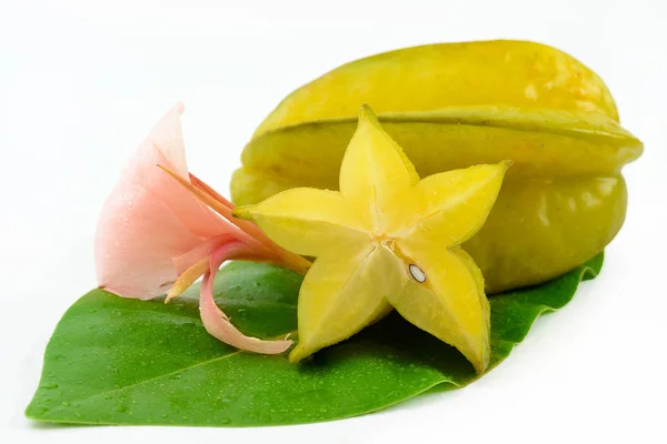 Starfruit 흰색 절연 — 스톡 사진