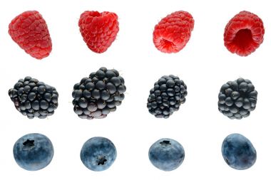 Üç çilek beyaz izole