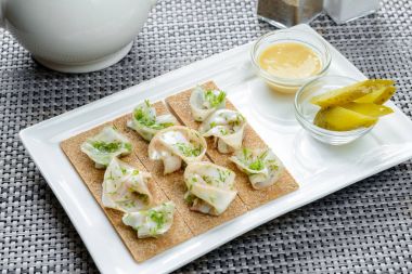 Domuz yağı ile gevrek ekmek