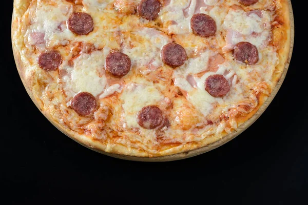 Meat and sausage pizza — ストック写真