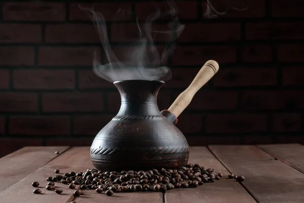 Φυσικός ζεστός καφές στα τουρκικά — Φωτογραφία Αρχείου