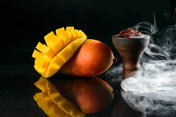 Exotic tobacco with mango — Stock Photo, Image